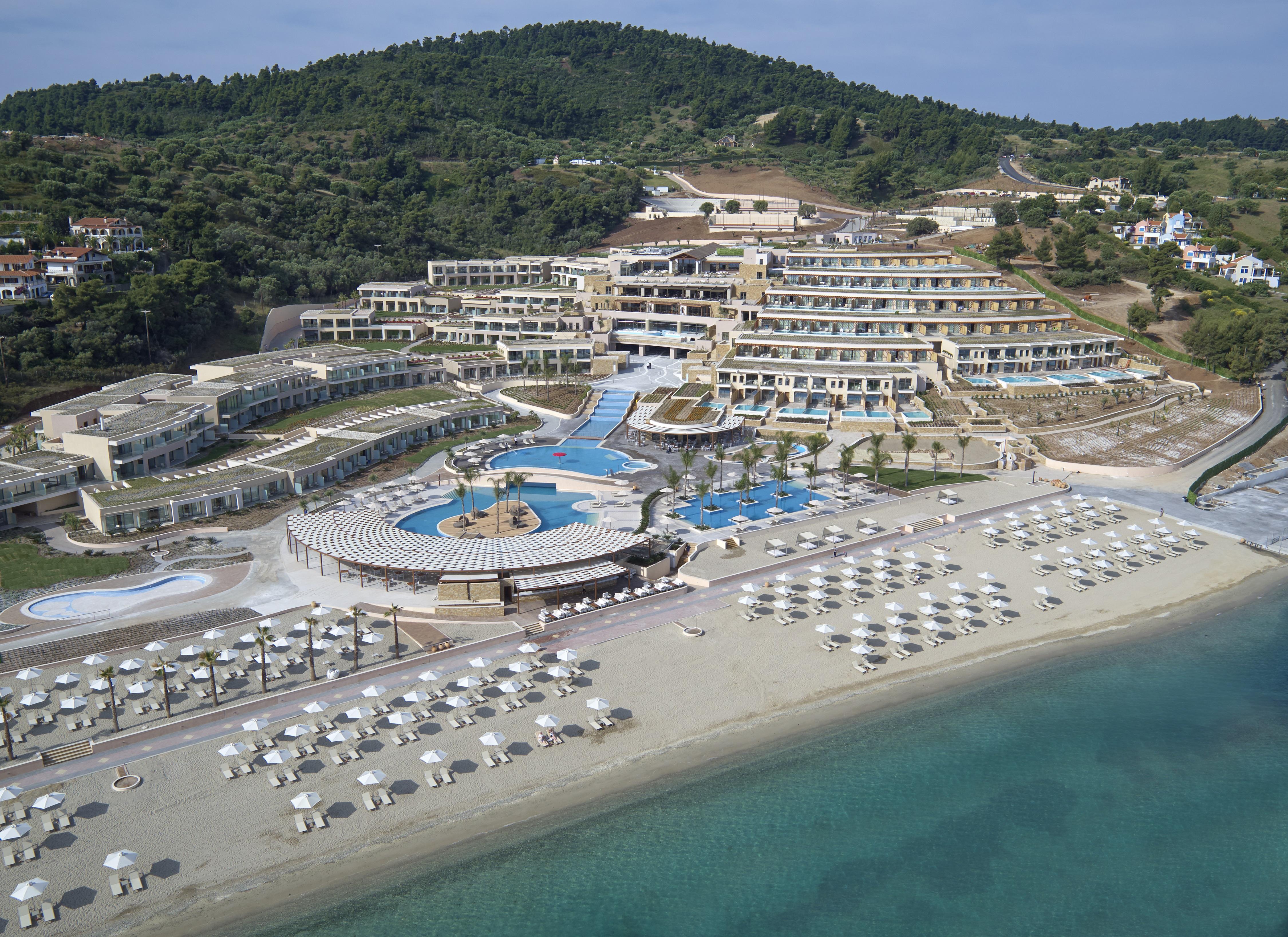 Miraggio Thermal Spa Resort Paliouri Exteriör bild The resort of Porto Caras