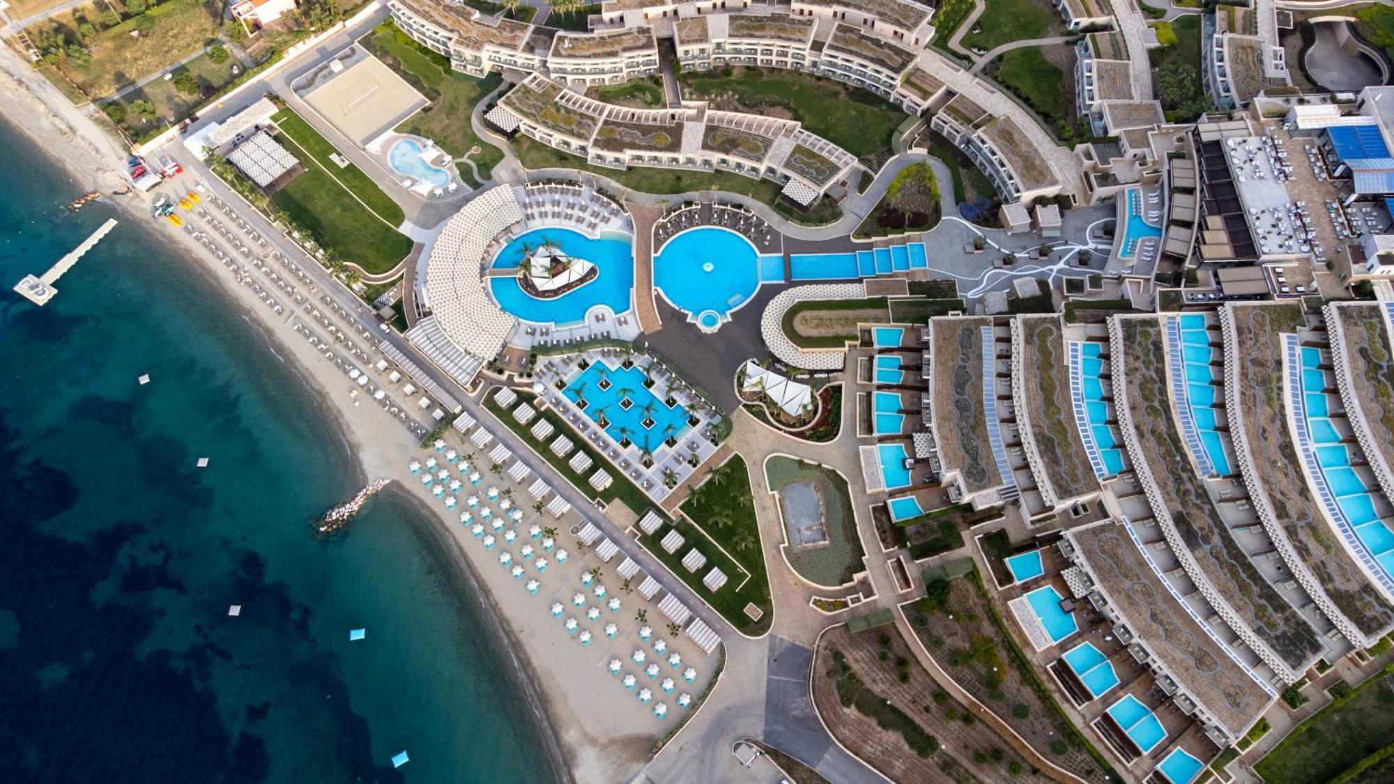 Miraggio Thermal Spa Resort Paliouri Exteriör bild Aerial view of the resort