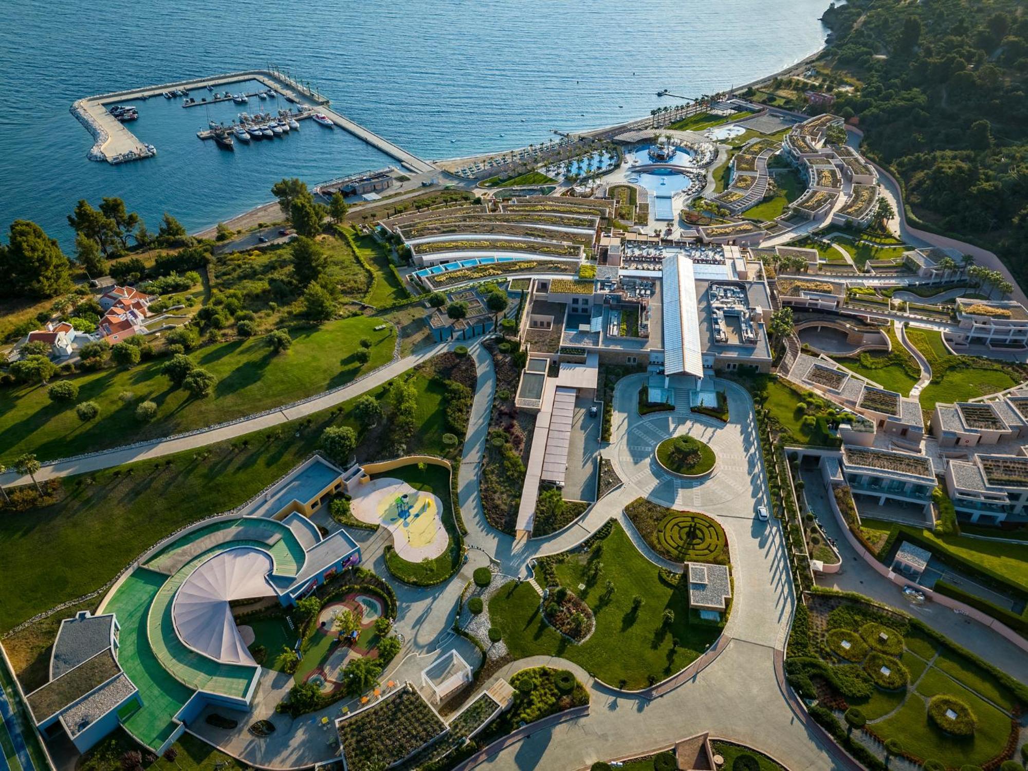 Miraggio Thermal Spa Resort Paliouri Exteriör bild The resort from the air