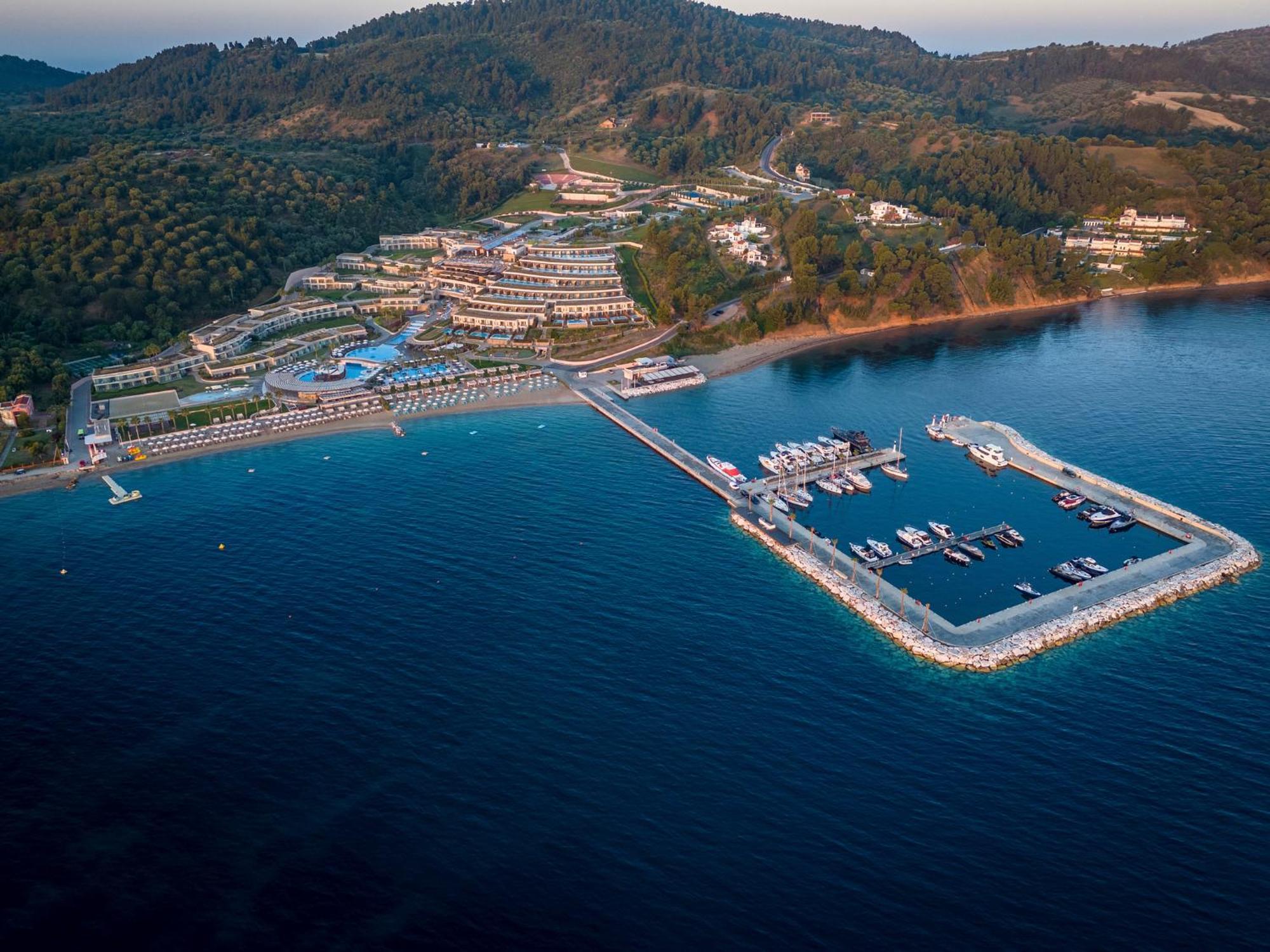 Miraggio Thermal Spa Resort Paliouri Exteriör bild Aerial view of the resort